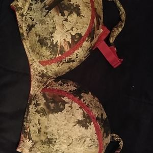 Wilderness dreams camo with burgandy lace no wire